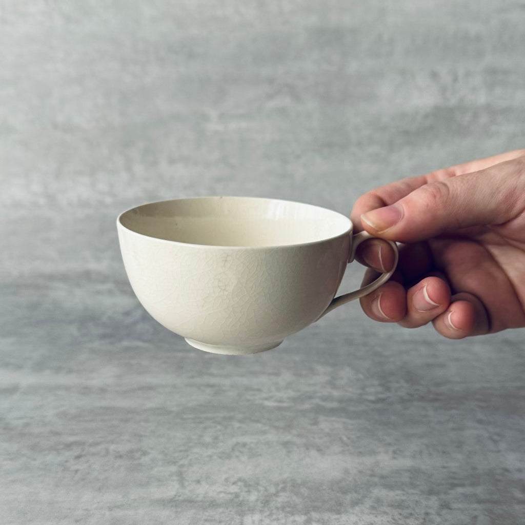 cup and saucer