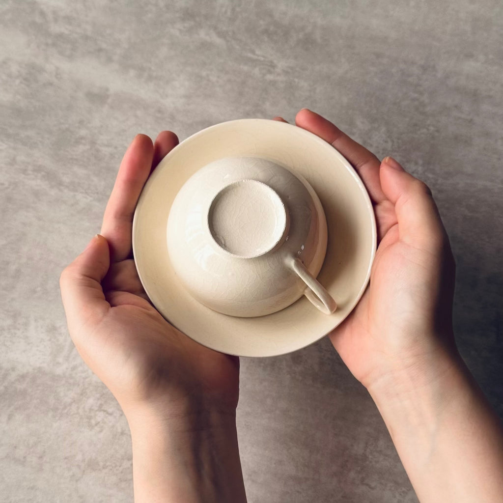 cup and saucer