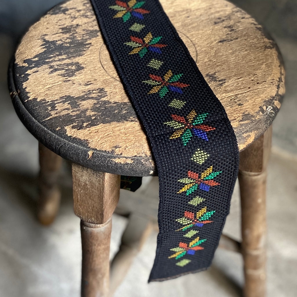 排灣族刺繡・陳媽媽工作室<幸運花>
