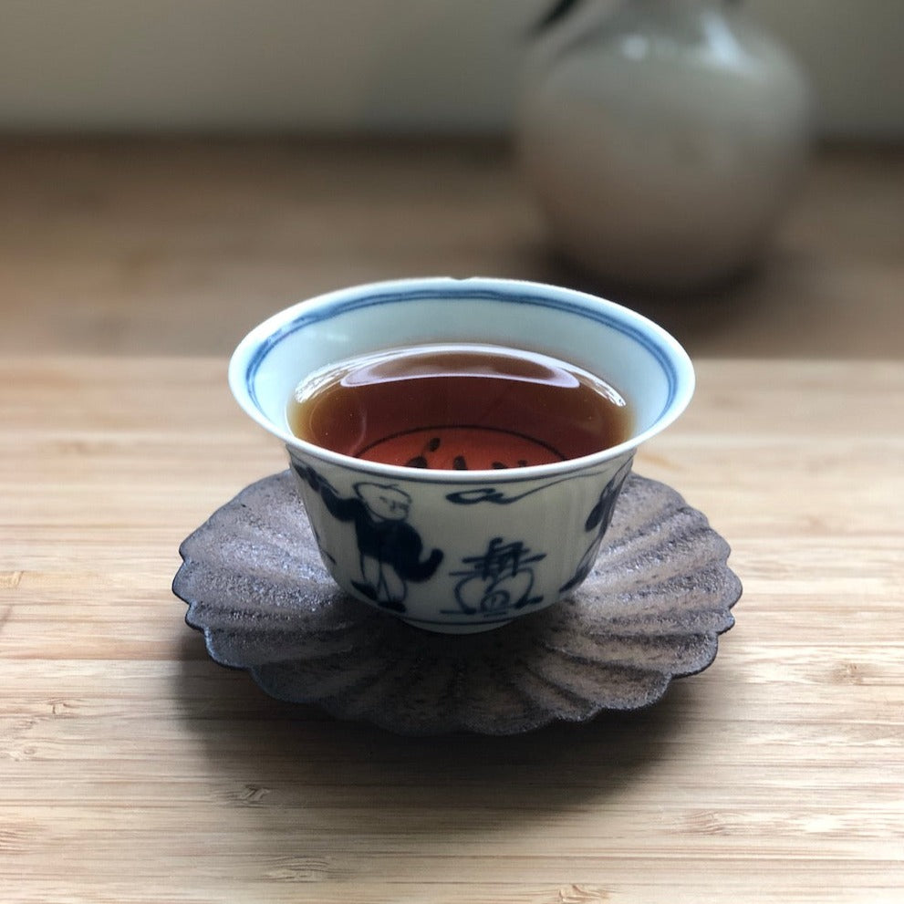 日月潭紅茶葉 50g 強い上品な甘みが特徴。しっかりした茶葉は低めの温度で5〜7回繰り返しお飲みいただけます。