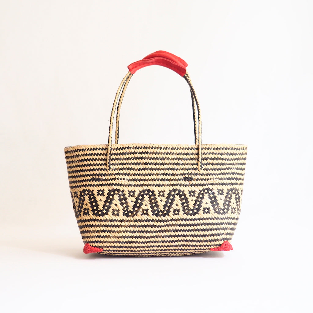 HOSO □ S MOTIF