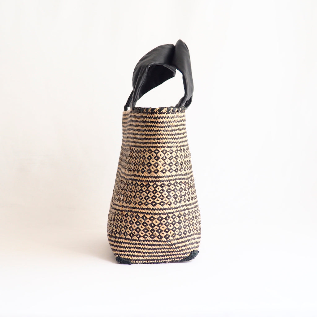 FUTO BAG MOTIF □ L