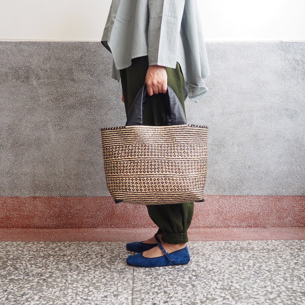 FUTO BAG MOTIF □ L